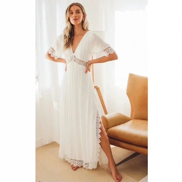 White Lace Short Sleeve Maxi Dress | Womens | X-Small | 100% Polyester | Lulus Exclusive | White Dresses